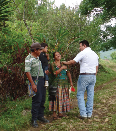 A group of Q'eqchi farmers.