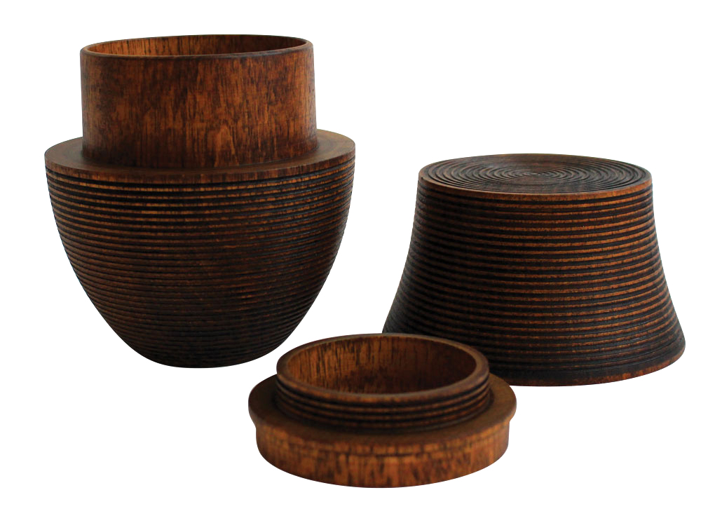 The Kama in fukiurushi (“brown”) is ideal for matcha.