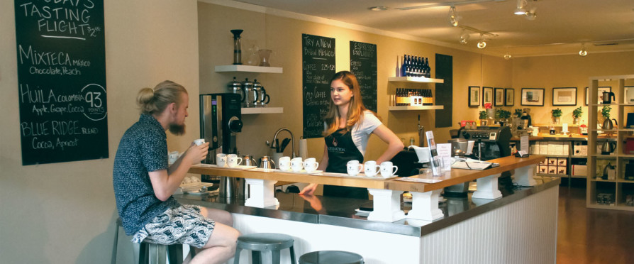 Coffee in Flight: How Tastings Help Customers Build Their Coffee Knowledge